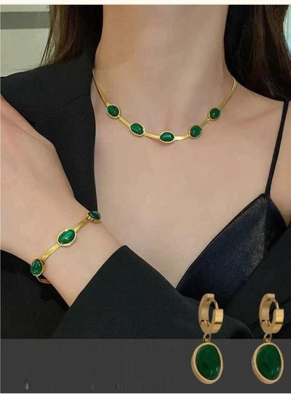 Oval Green Crystal Pendant Necklace &amp; Bracelet Set